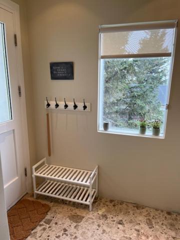 Charming 3 Bedroom Apartment アークレイリ エクステリア 写真